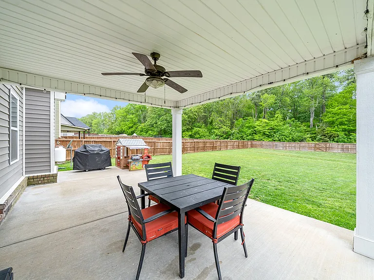 1607 Ellie Piper Cir — Photo 29