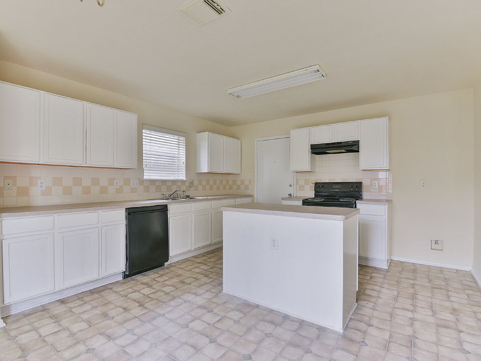 1st image of 5719 Clerkenwell Dr