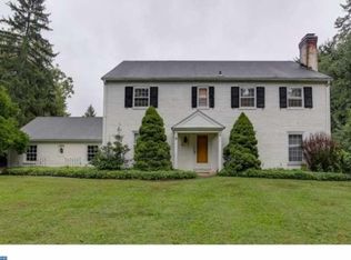 4 Salisbury Ln, Malvern, PA 19355