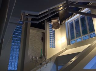 382 Crestwood Rd, Wood Dale, IL 60191