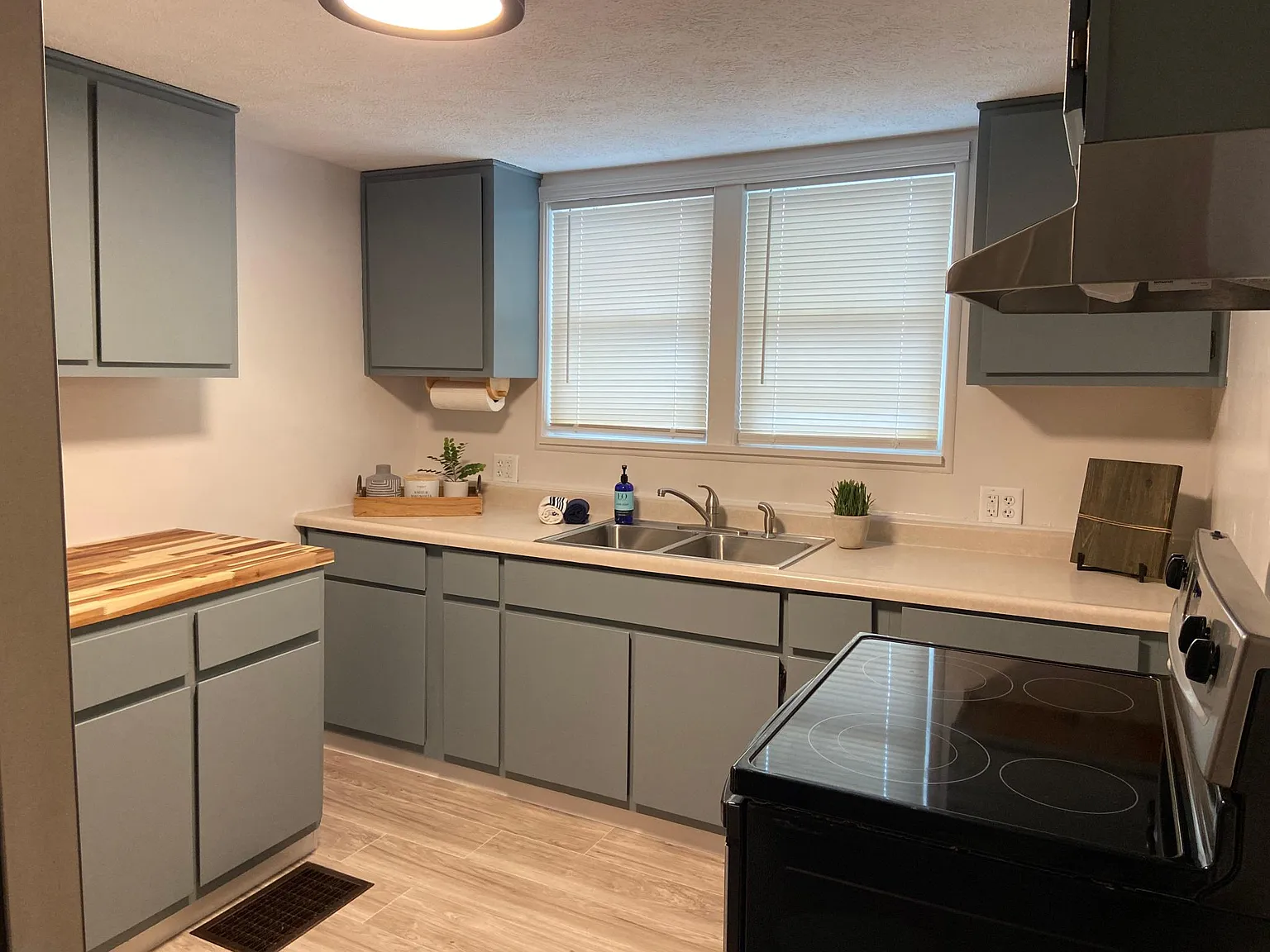 2 bed, 888 sqft, $1,450 — Photo 4
