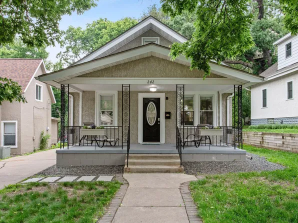 242 Winona St W, West Saint Paul, MN 55118