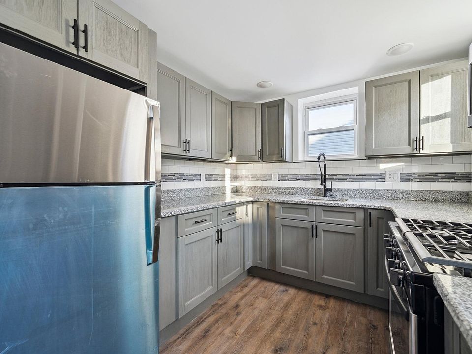 1st image of 1231 N 16th St Floor 2
