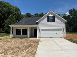 2009 Lynn Rd, Greensboro, NC 27405