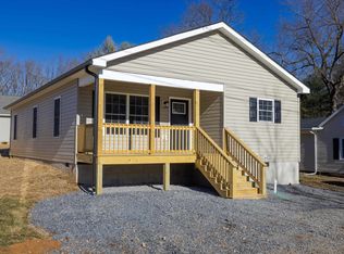 1009 Frye St, Waynesboro, VA 22980