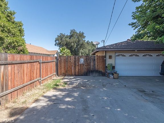 5th image of 41940 Whittier Ave