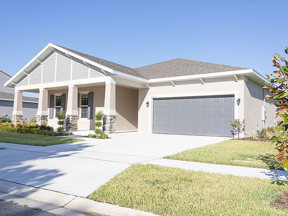 Exterior Garage