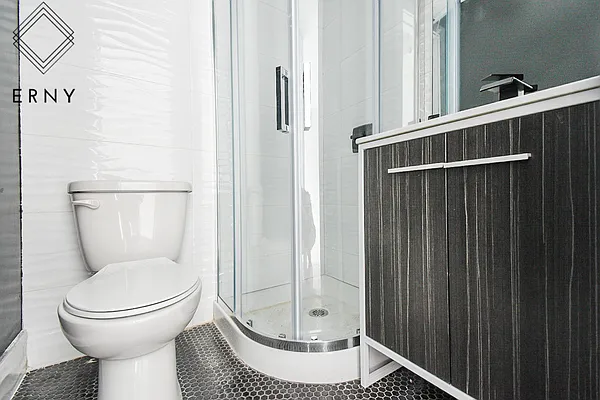 Rented by ERNY LLC | media 9