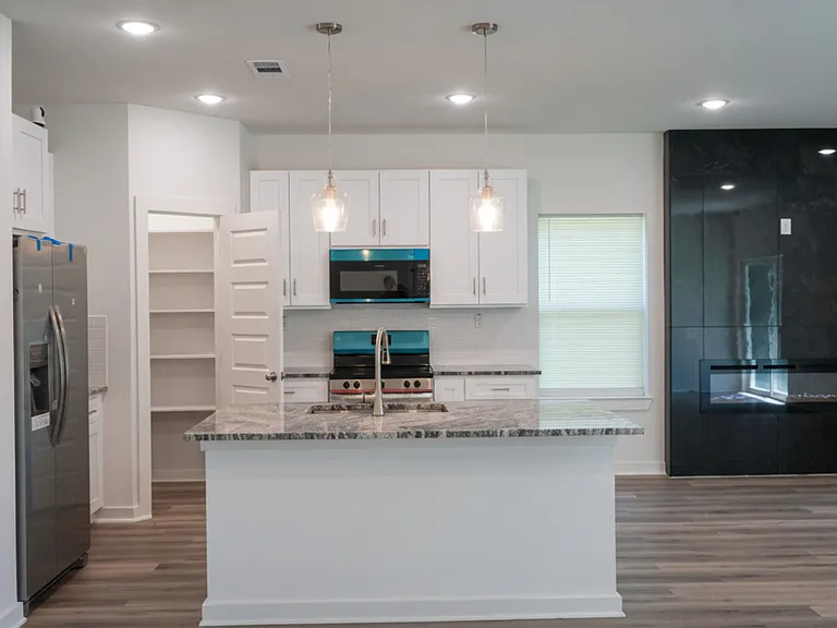 317 Whitestar Ln — Photo 8