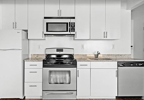 4th image of 620 W 143rd St #F