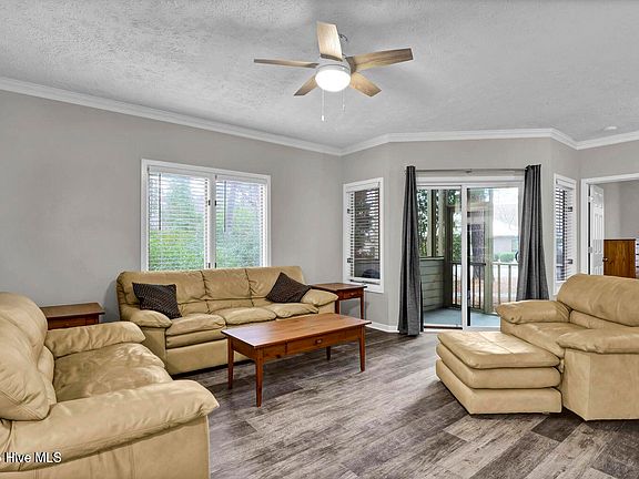 3rd image of 111 Longstreet Drive Apt 106