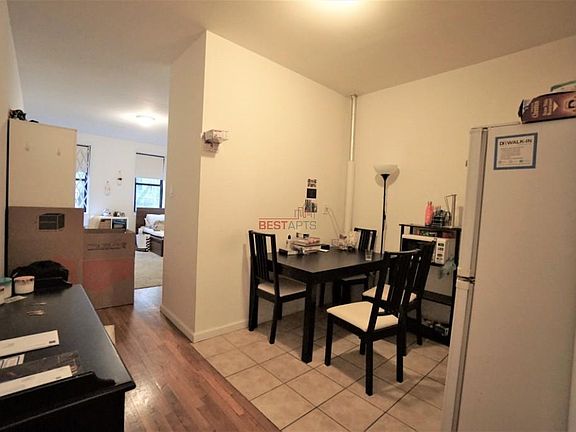 5th image of 315 E 5th St APT 3b