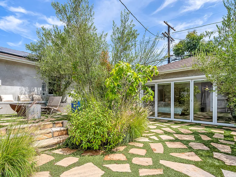 7844 Stewart Ave — Photo 3