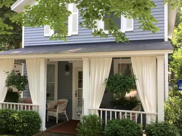 166 S Carroll St, Pentwater, MI 49449