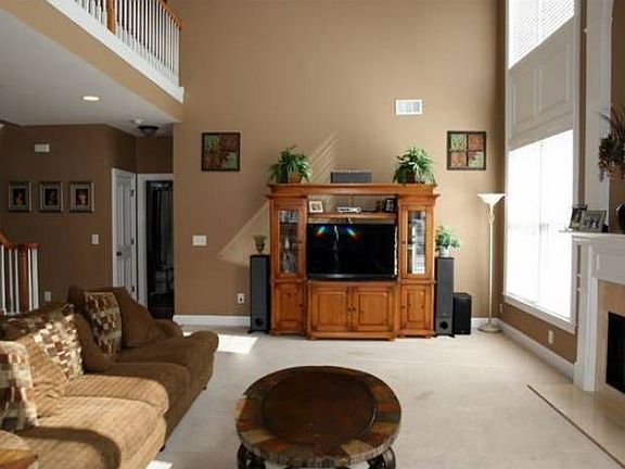 Huge Family Room with Fir