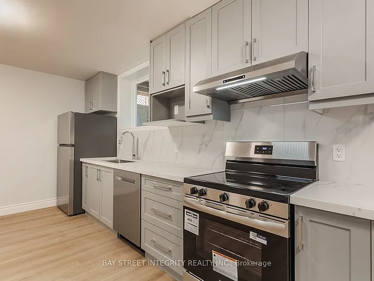 459 Palmerston Blvd #LOWER — Photo 3