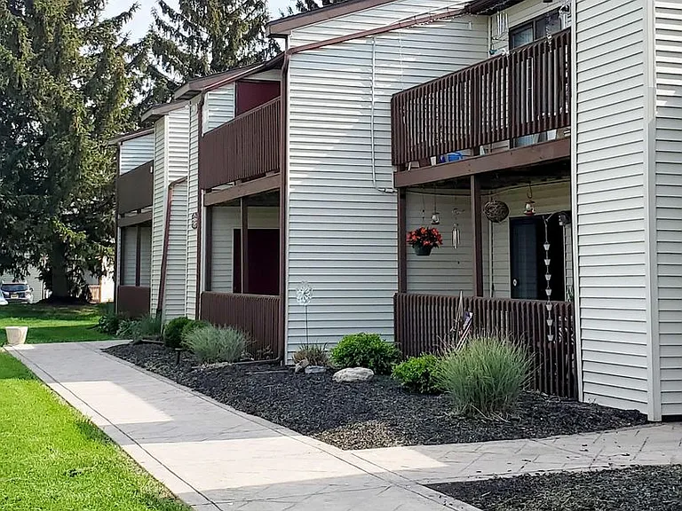 Candlewood Apartment Homes — Photo 21