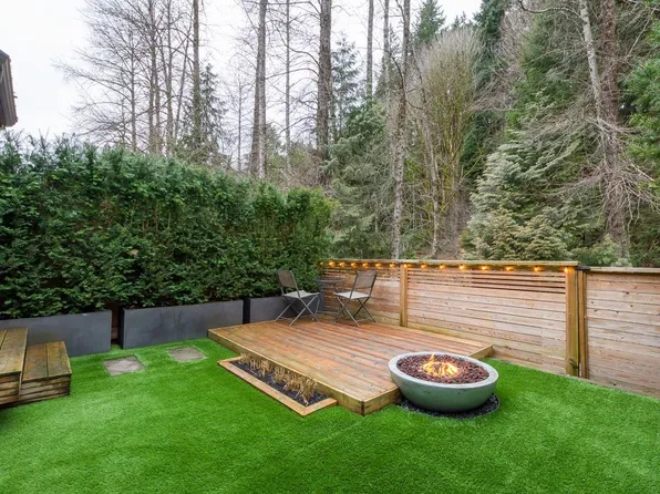 38247 Westway Ave #2, Squamish, BC V8B 0L6