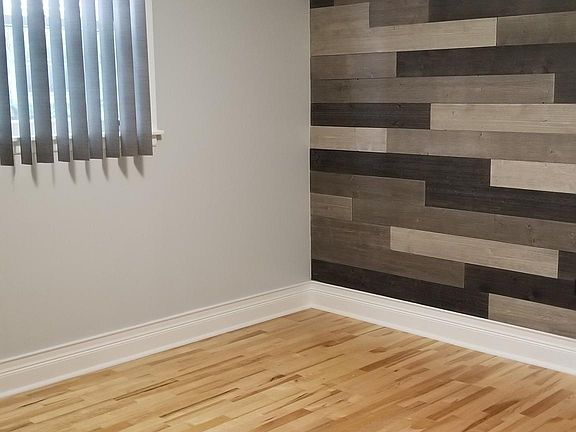 3rd image of 6521 N Richmond St #1