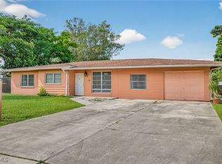 111 N Oregon Rd, Lehigh Acres, FL 33936