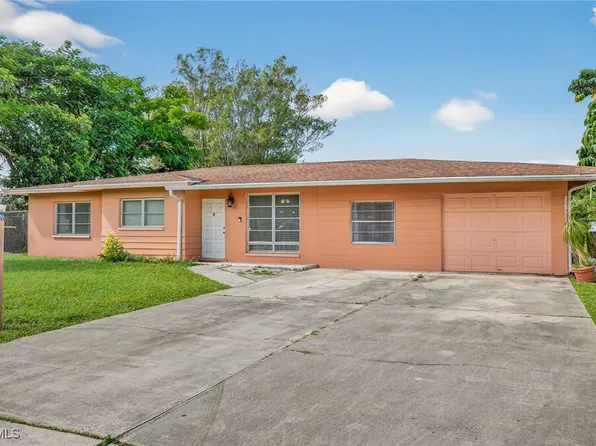 111 N Oregon Rd, Lehigh Acres, FL 33936
