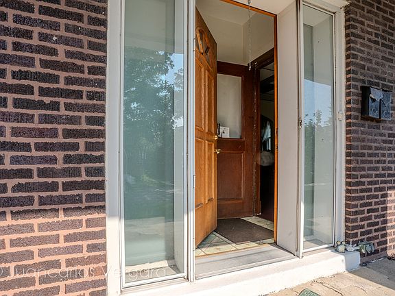 4th image of 4917 S Karlov Ave
