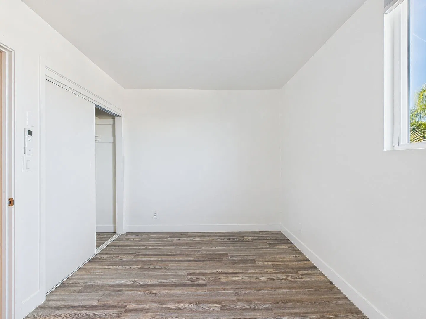 Completely Remodeled Units in the Heart of Encinitas — Photo 4