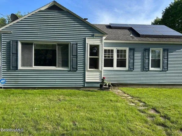 32 Farnsworth Ter, Pittsfield, MA 01201