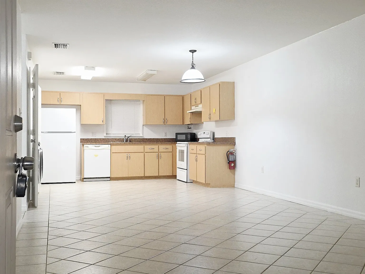 2 bed, 991 sqft, $1,275 — Photo 3