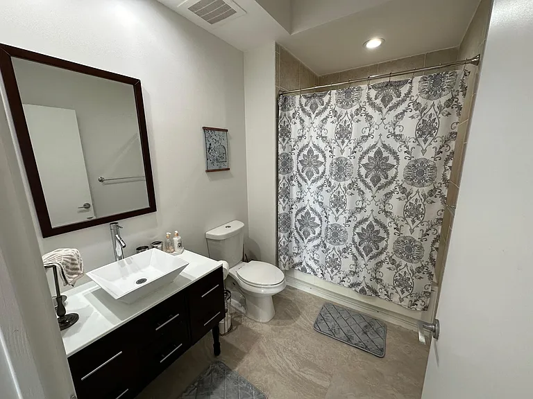 1551 N Flagler Drive Lph #17 — Photo 21