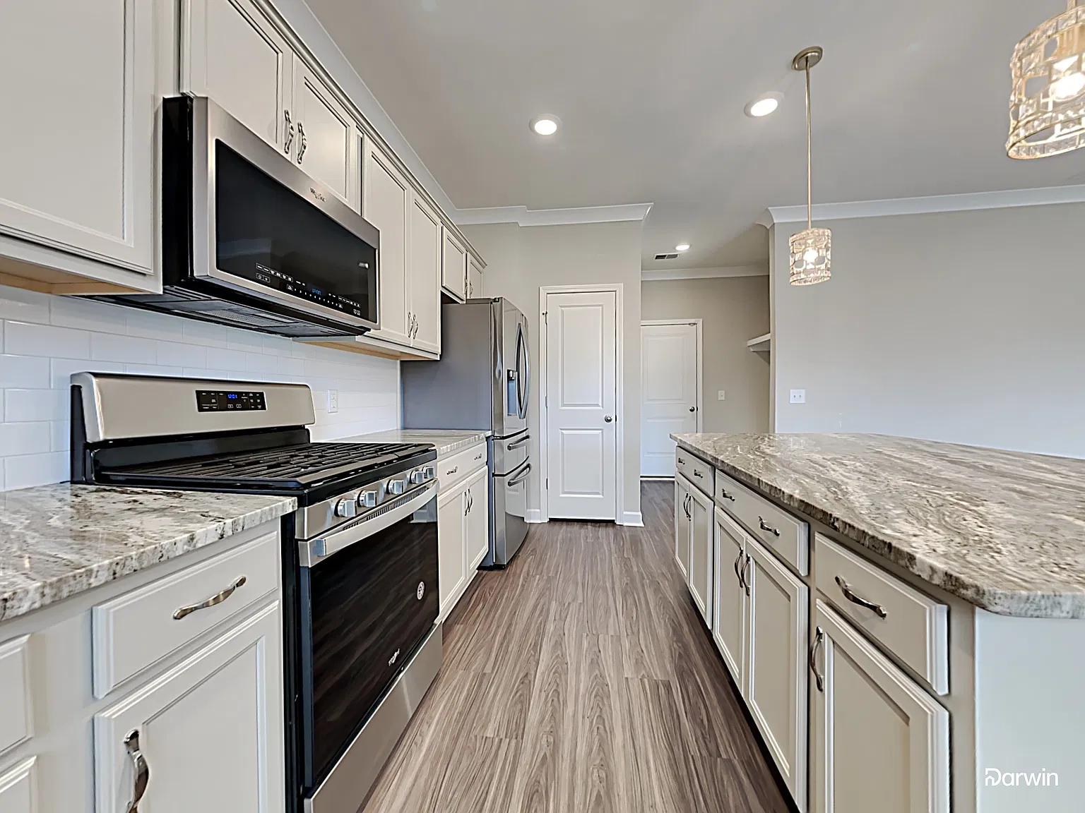 3 bed, 2.5 bath, 2314 sqft, $2,445 — Photo 2