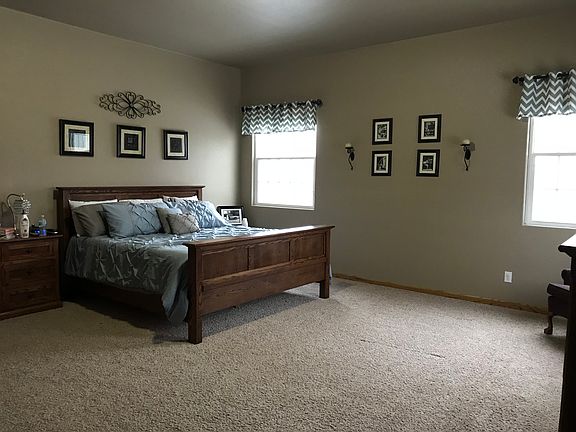 Master Bedroom 19x19