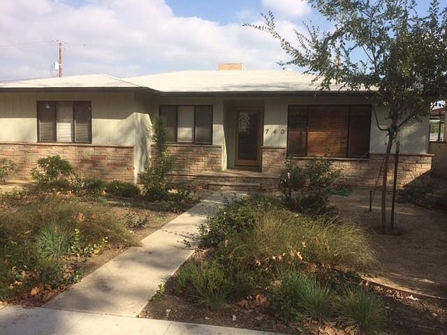 1st image of 740 S Mariposa St
