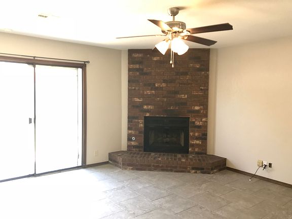 2nd image of 2701 Belknap Ave #2701