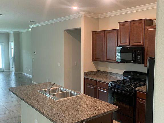 3rd image of 8927 Flourish Dr