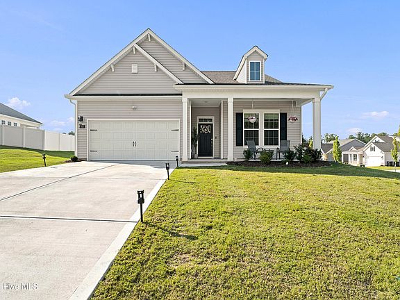 2nd image of 850 Misty Creek Drive