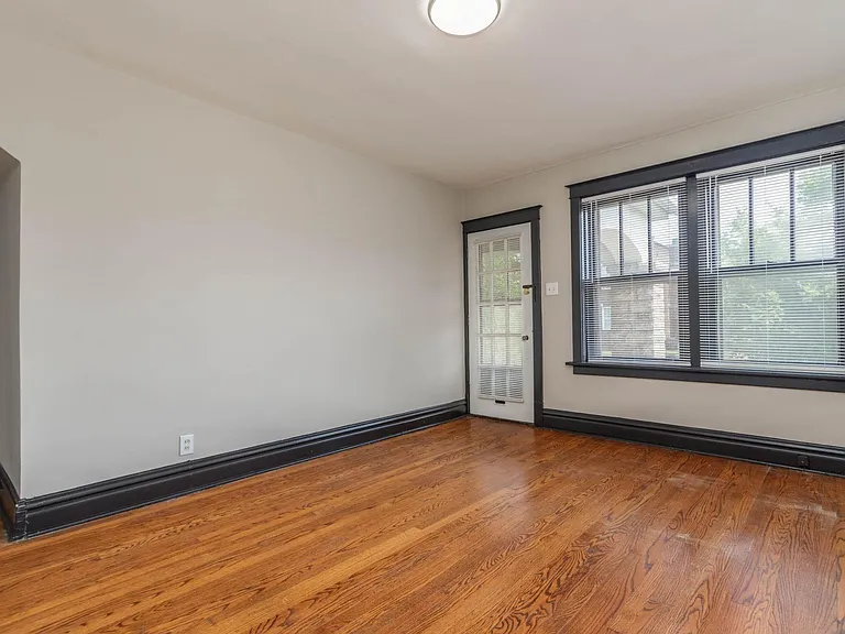 4216 Neosho St #1W — Photo 5