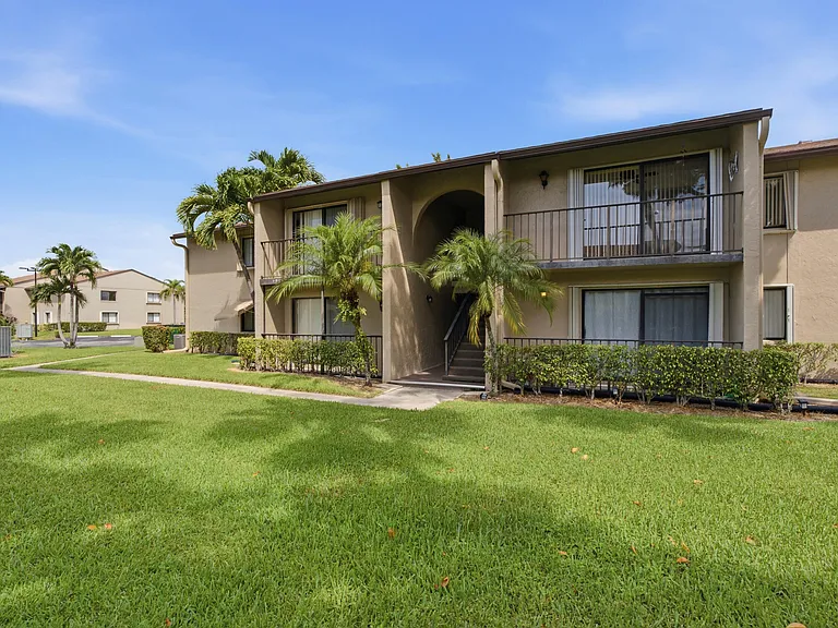 518 Shady Pine Way #B2 — Photo 19