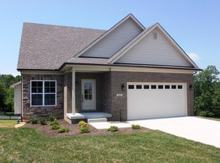 603 Falcon Ridge Ln, Lagrange, KY 40031