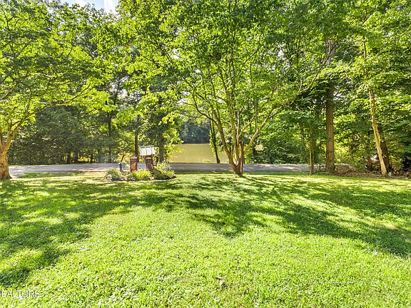2nd image of 336 Speers Rd