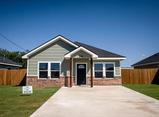 216 W 27th St, San Angelo, TX 76903