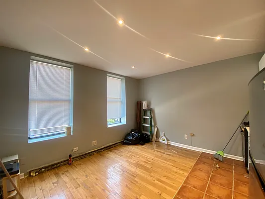 Rented by Hagstrom Management Inc | media 18