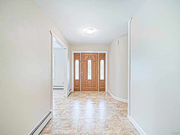 3rd image of 4 Inwood Rd