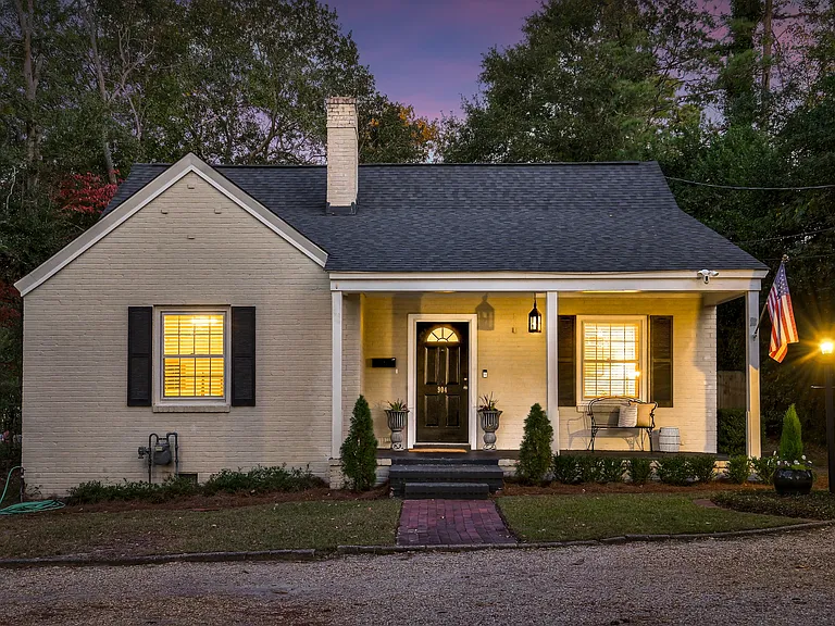 904 Highland Ave — Photo 4