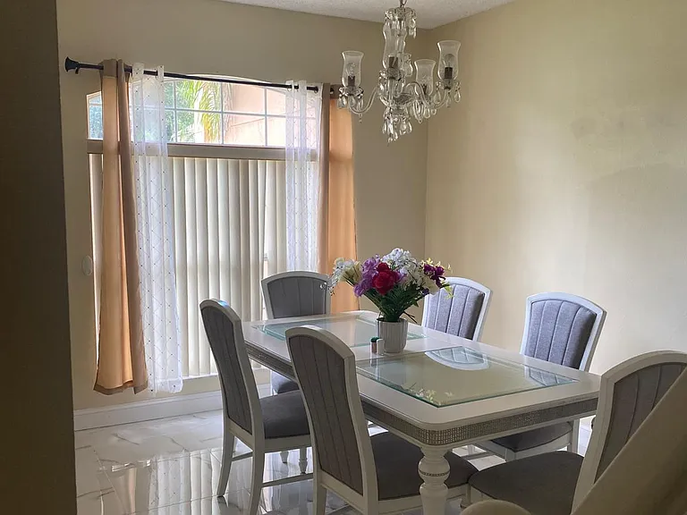 2705 Grapevine Crst — Photo 10