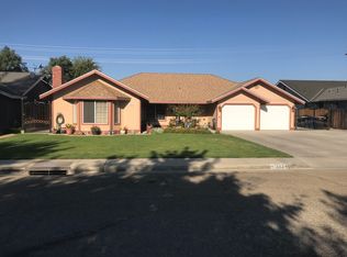 1875 N Hollywood Dr, Reedley, CA 93654
