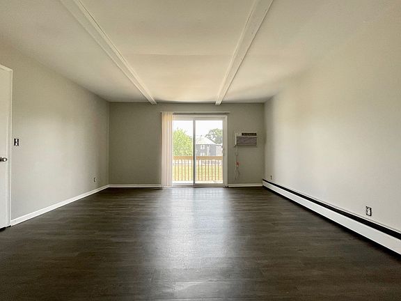 5th image of 1921 Farragut St SW #8