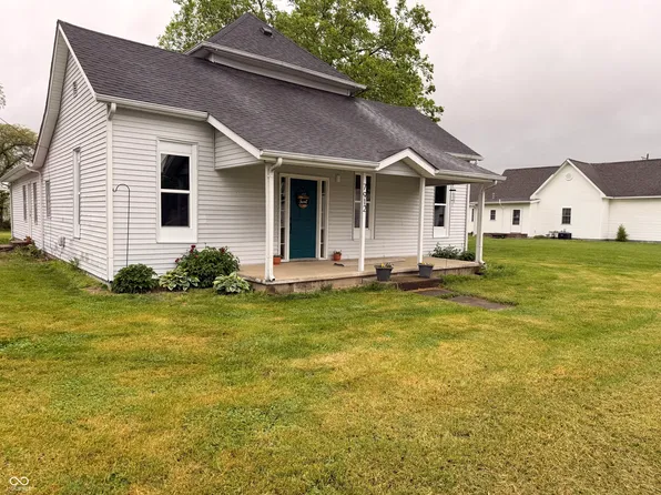 7912 N Depot St, Clifford, IN 47203