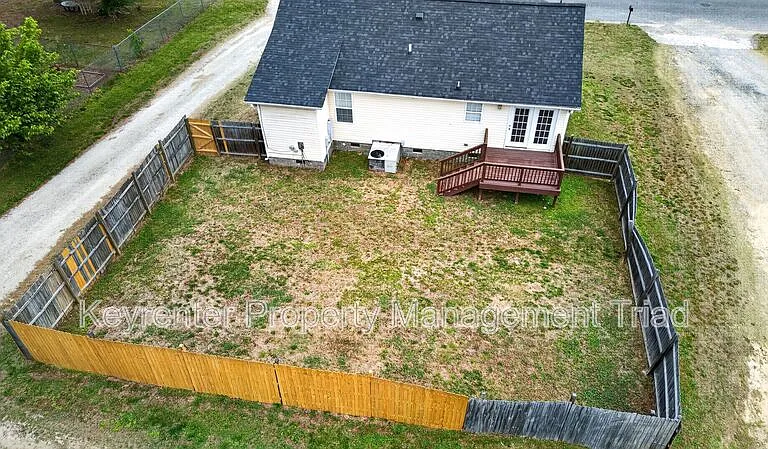 1608 McPherson St — Photo 23