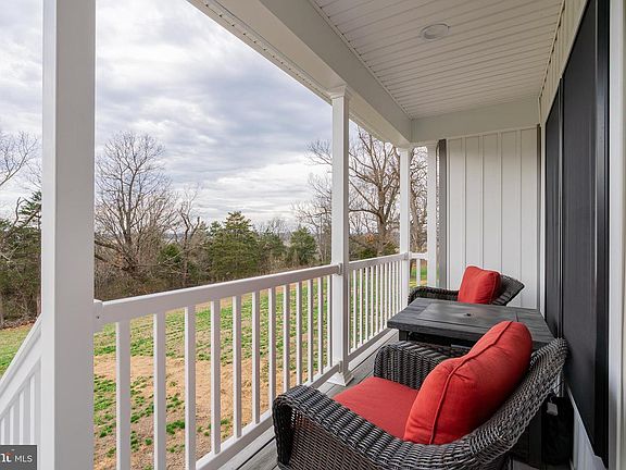 2nd image of 4723 Smith Creek Rd